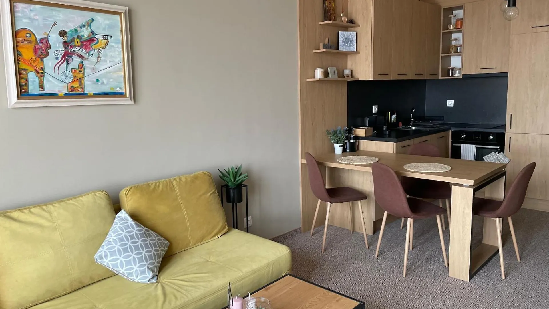 Apartment City View In Residences Burgas